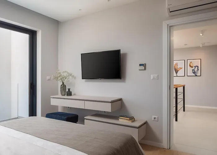 Sara וילה יזרה