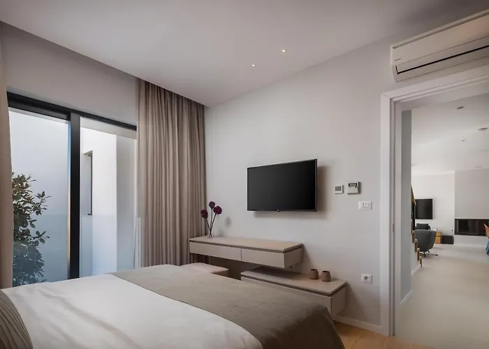 וילה Sara יזרה