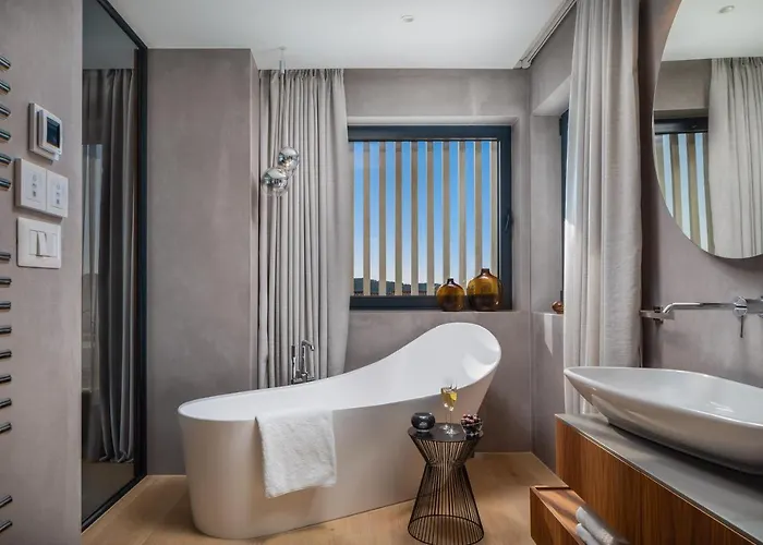 Sara וילה יזרה